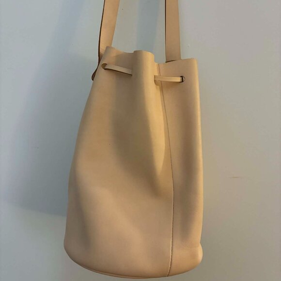 Building Block Bucket Bag in Nude (NWOT) - Retailed for $485 - Picture 3 of 4